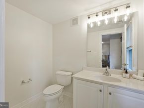 7740 Legere Court 35, Mclean VA 22102