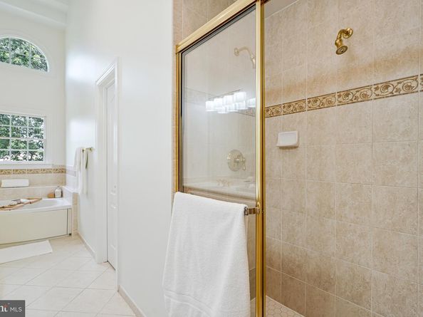7740 Legere Court 35, Mclean VA 22102