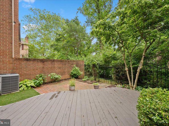 4516 4TH Road N, Arlington VA 22203