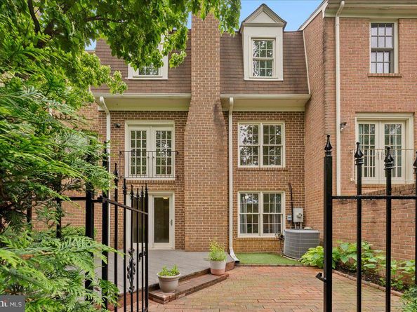 4516 4TH Road N, Arlington VA 22203