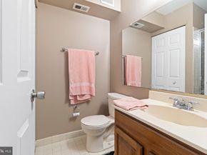 1206 Barry Court, Southampton PA 18966