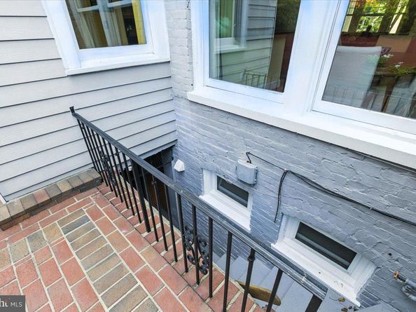 2816 27TH Street NW, Washington DC 20008