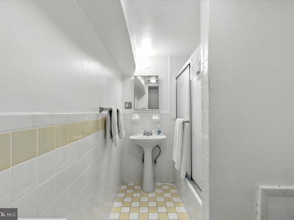2816 27TH Street NW, Washington DC 20008