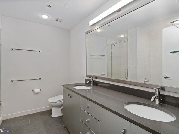 2101 Market Street 1902, Philadelphia PA 19103