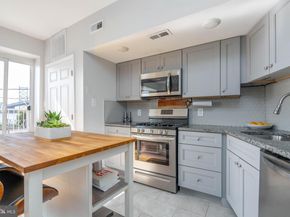 311 N Front Street, Philadelphia PA 19106