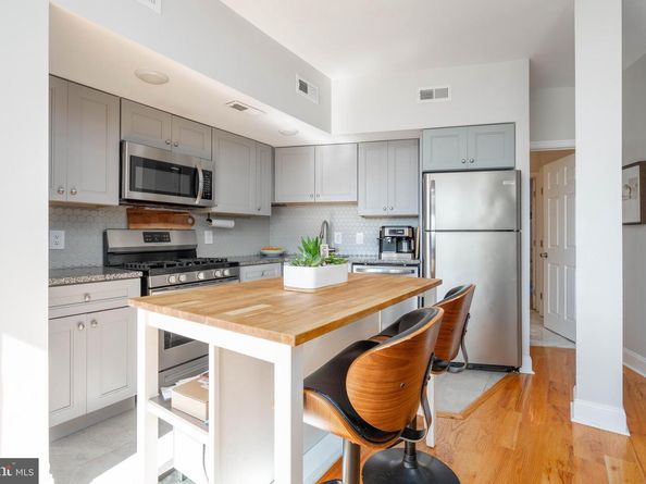 311 N Front Street, Philadelphia PA 19106