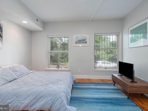 311 N Front Street, Philadelphia PA 19106