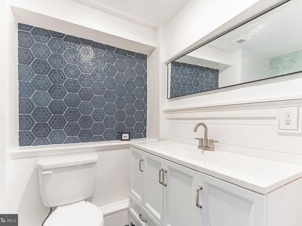 311 N Front Street, Philadelphia PA 19106