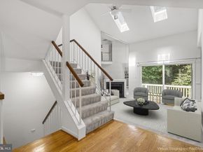 1281 Wedgewood Manor Way, Reston VA 20194