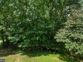 1281 Wedgewood Manor Way, Reston VA 20194