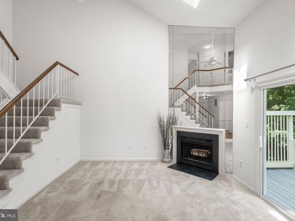 1281 Wedgewood Manor Way, Reston VA 20194