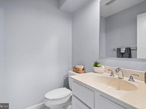 1281 Wedgewood Manor Way, Reston VA 20194