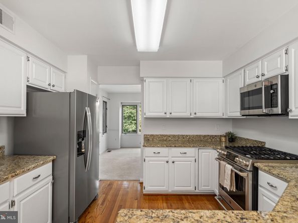 1281 Wedgewood Manor Way, Reston VA 20194