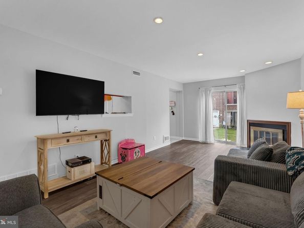 9001 Ridge Avenue 31, Philadelphia PA 19128