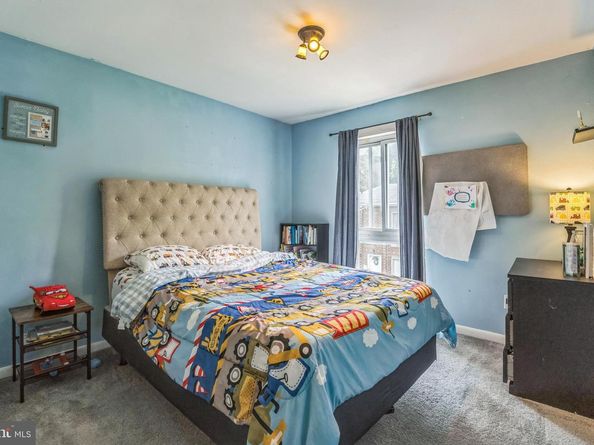 9001 Ridge Avenue 31, Philadelphia PA 19128