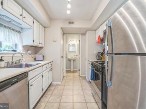 9001 Ridge Avenue 31, Philadelphia PA 19128