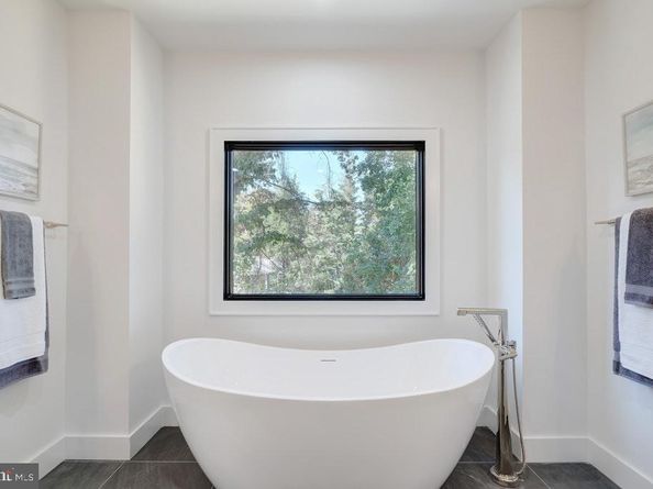 5225 Little Falls Road, Arlington VA 22207
