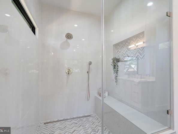 5225 Little Falls Road, Arlington VA 22207