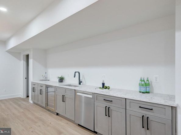5225 Little Falls Road, Arlington VA 22207