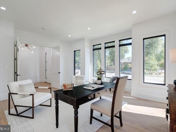 5225 Little Falls Road, Arlington VA 22207