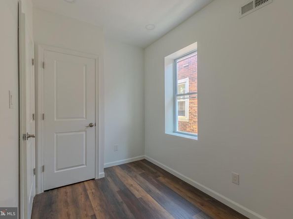 5512 Locust Street, Philadelphia PA 19139