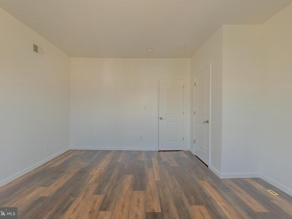 5512 Locust Street, Philadelphia PA 19139