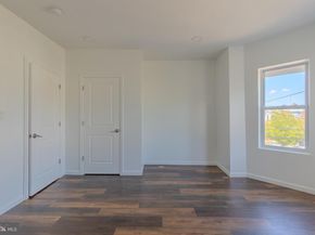5512 Locust Street, Philadelphia PA 19139