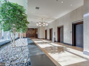 224 W Rittenhouse Square 413, Philadelphia PA 19103