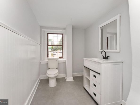 7701 Ridge Avenue, Philadelphia PA 19128