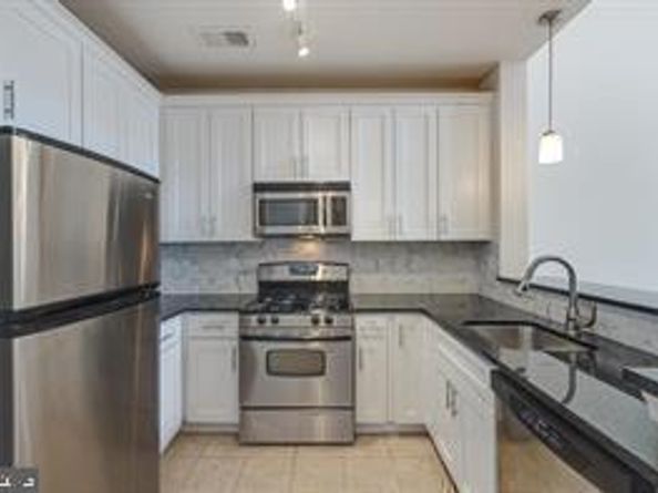 2665 Prosperity Avenue 416, Fairfax VA 22031
