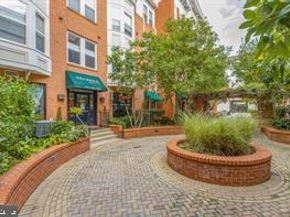 2665 Prosperity Avenue 416, Fairfax VA 22031