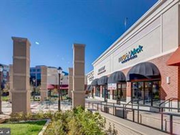 2665 Prosperity Avenue 416, Fairfax VA 22031