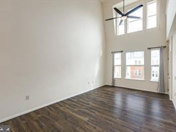 2665 Prosperity Avenue 416, Fairfax VA 22031