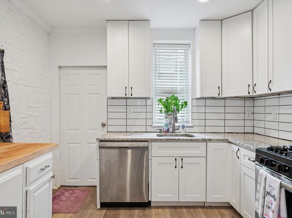 5534 Addison Street, Philadelphia PA 19143