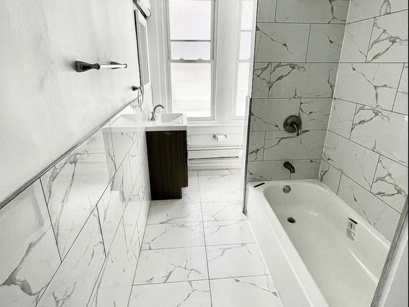 4312 Spruce Street, Philadelphia PA 19104