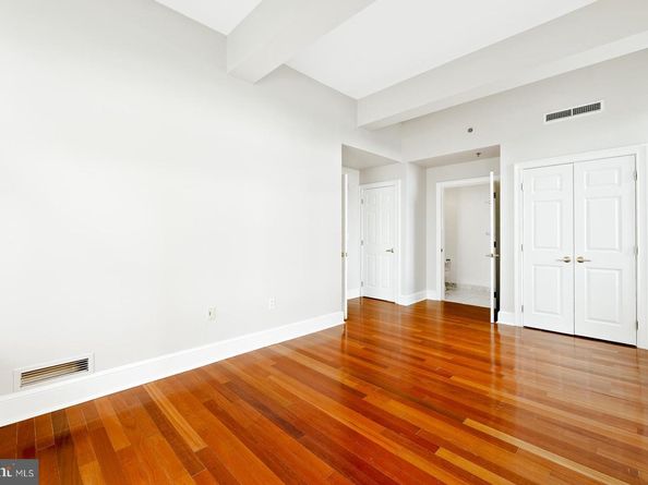 1500 Chestnut Street 19F, Philadelphia PA 19102