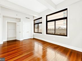 1500 Chestnut Street 19F, Philadelphia PA 19102