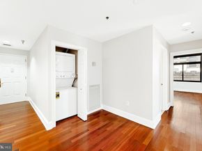 1500 Chestnut Street 19F, Philadelphia PA 19102