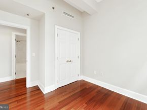 1500 Chestnut Street 19F, Philadelphia PA 19102