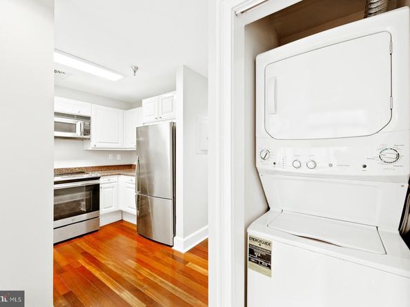 1500 Chestnut Street 19F, Philadelphia PA 19102