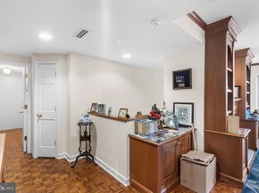 101 Cheswold Lane 3A, Haverford PA 19041