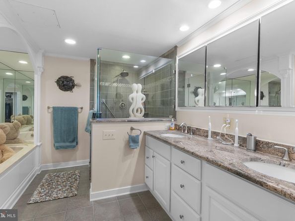 101 Cheswold Lane 3A, Haverford PA 19041