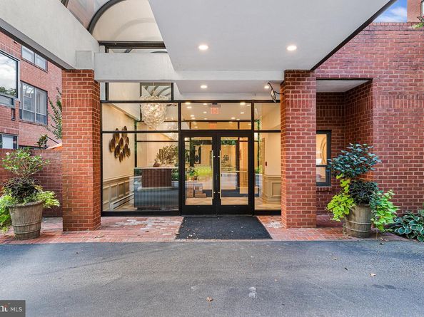101 Cheswold Lane 3A, Haverford PA 19041