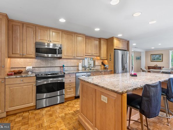 101 Cheswold Lane 3A, Haverford PA 19041