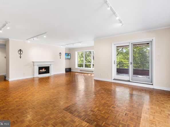 101 Cheswold Lane 3A, Haverford PA 19041