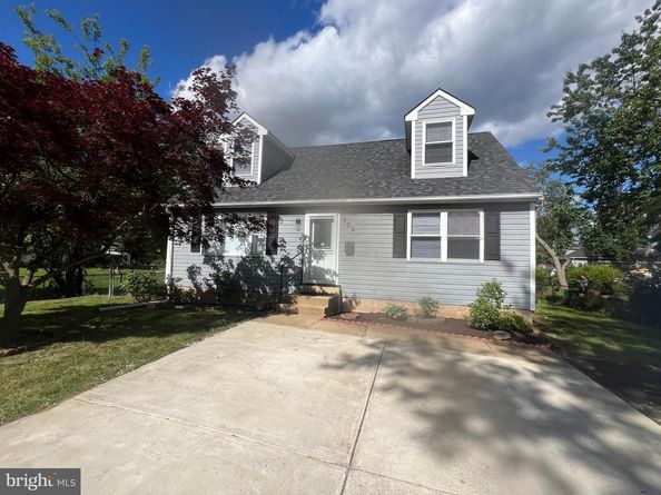 725 Rosa Avenue, Croydon PA 19021