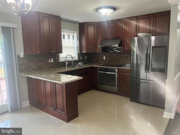 725 Rosa Avenue, Croydon PA 19021