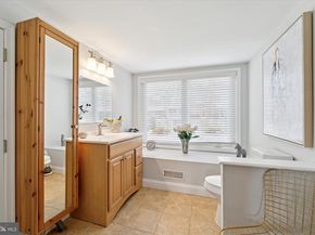 3925 Dexter Street, Philadelphia PA 19128