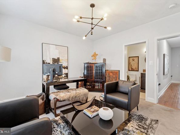 3925 Dexter Street, Philadelphia PA 19128