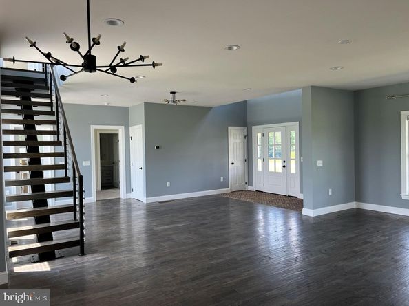 2617 County Line, Chalfont PA 18914